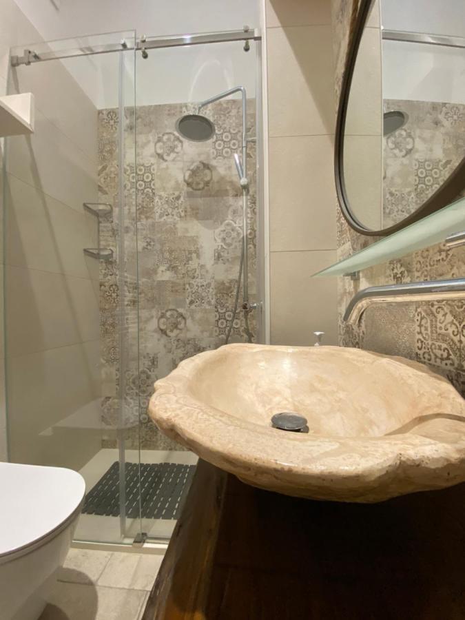 Dimora Via Vitti - Puglia Mia Apartments Monopoli Luaran gambar