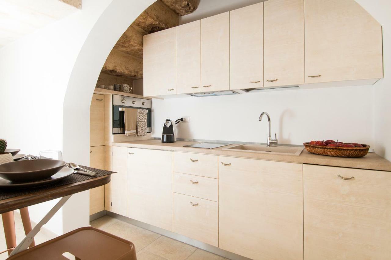 Dimora Via Vitti - Puglia Mia Apartments Monopoli Luaran gambar
